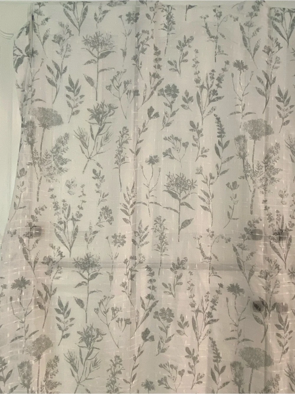 New/Unused Sonoma Sheer Fabric Gray/White Wildflower Print Shower Curtain